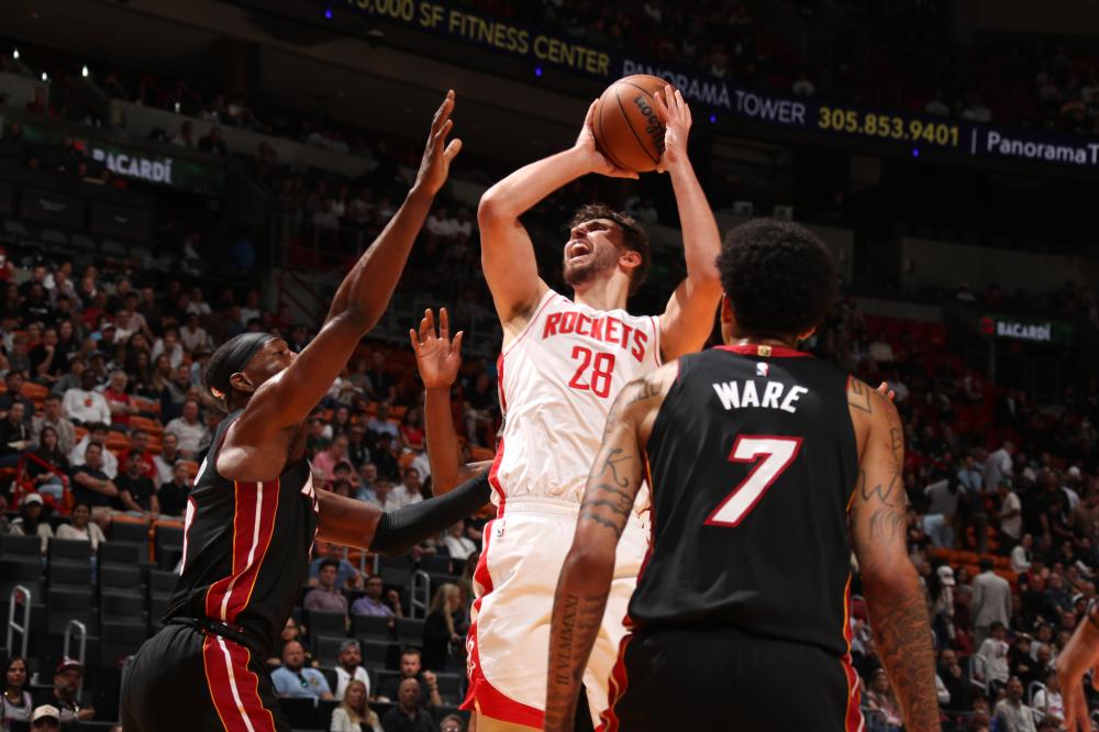 场上火药味 场上火药味